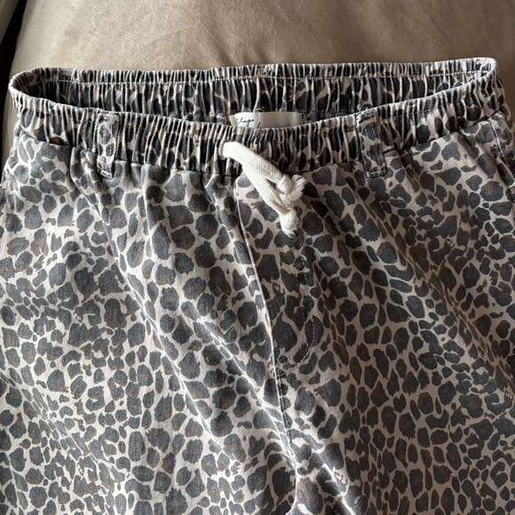 Leopard Print Stretch Wide-Leg Pants by Vintage Havana - Picture 5 of 11